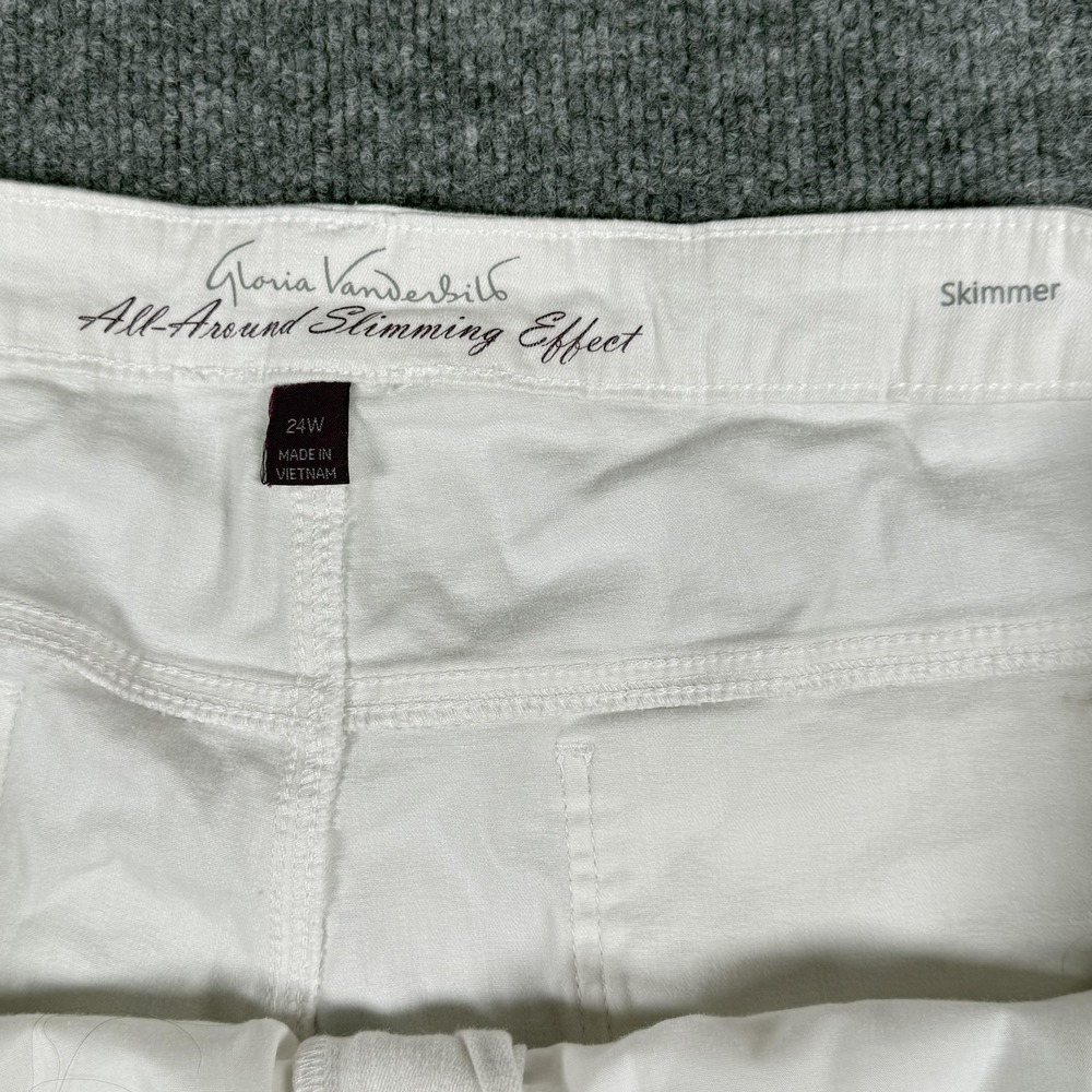 Gloria Vanderbilt Skimmer Shorts Womens 24W Plus Size All Around Slimming Effect - Picture 5 of 13